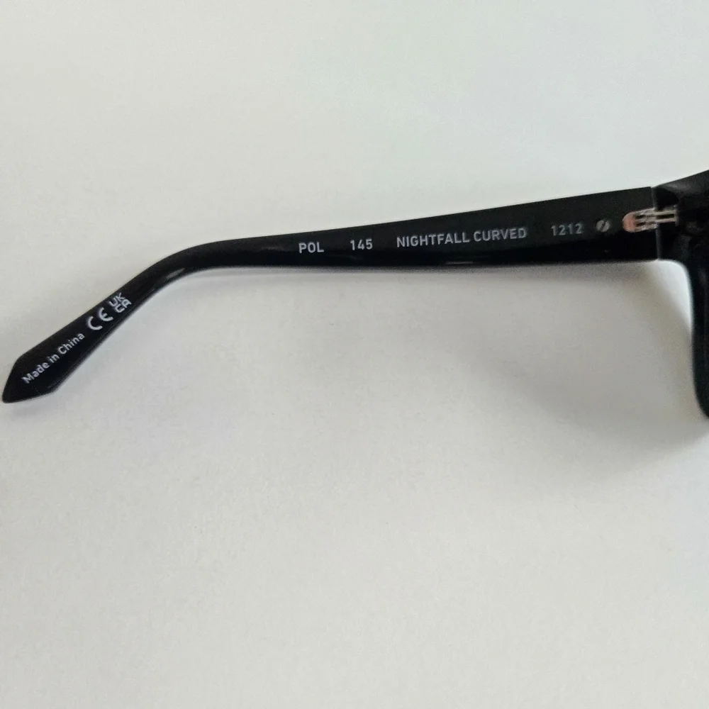New Quay Australia Nightfall Curve Polarized Black Frame Large Sunglasses Unisex